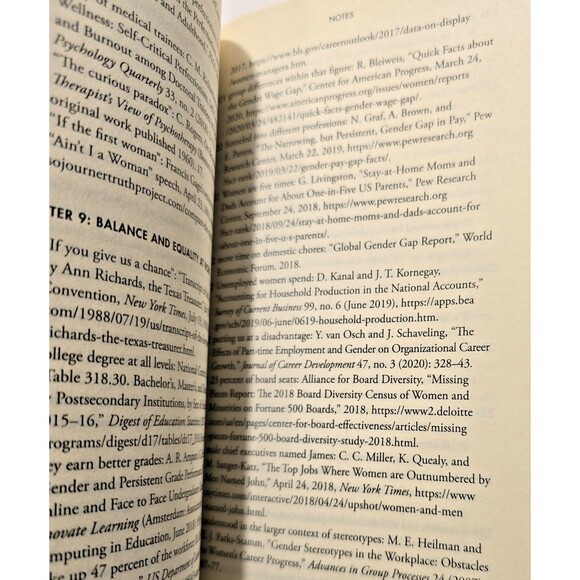 Fierce Self-Compassion : How Women Can Harness Kindness to Speak up - VERY GOOD - Picture 4 of 9